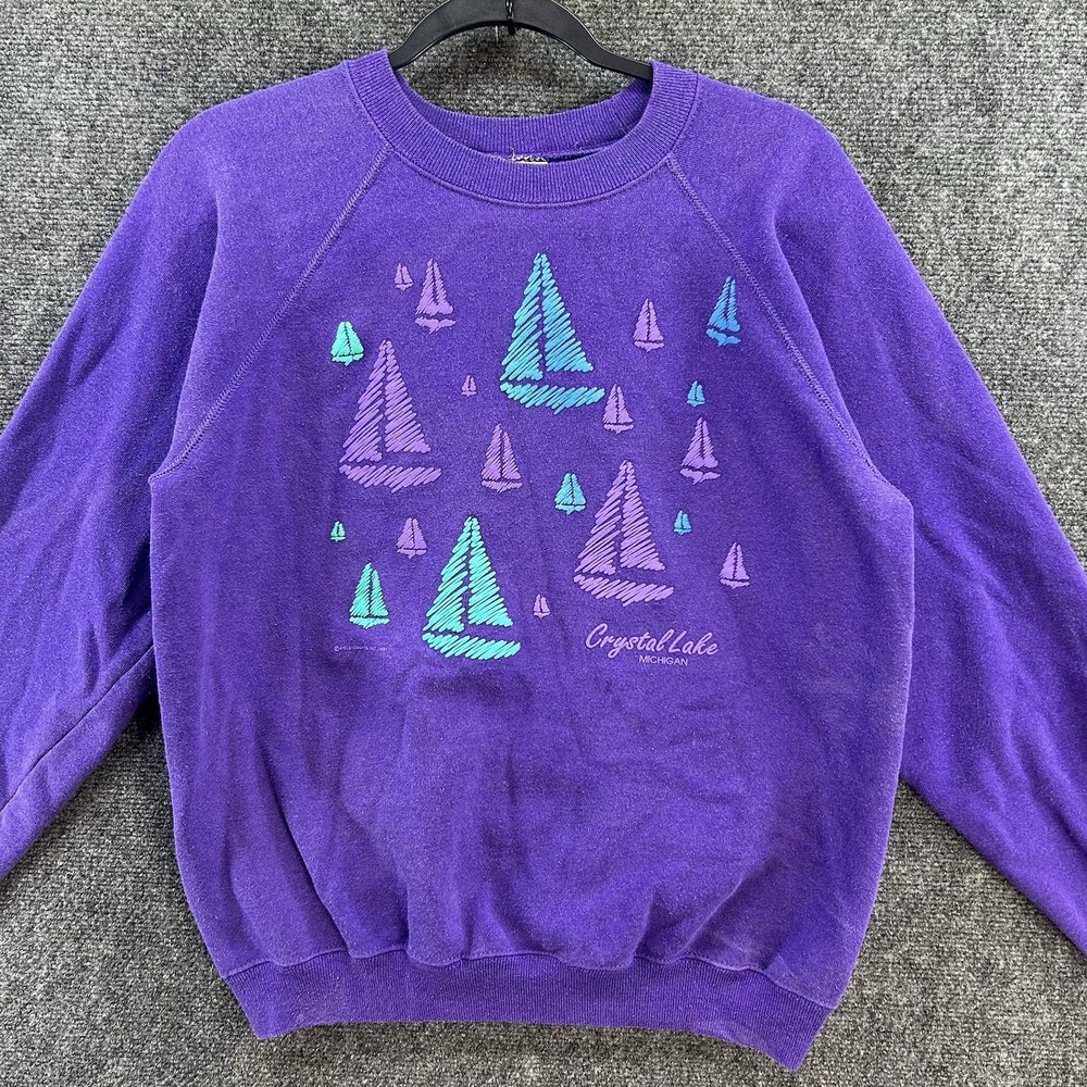 VTG Crystal Lake Michigan Crewneck Sweatshirt L Purple Sailing Boats Outdoor USA